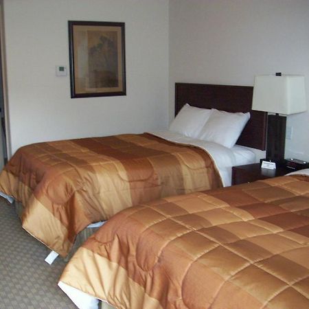 Price Pointe Inn Waukesha Exteriör bild